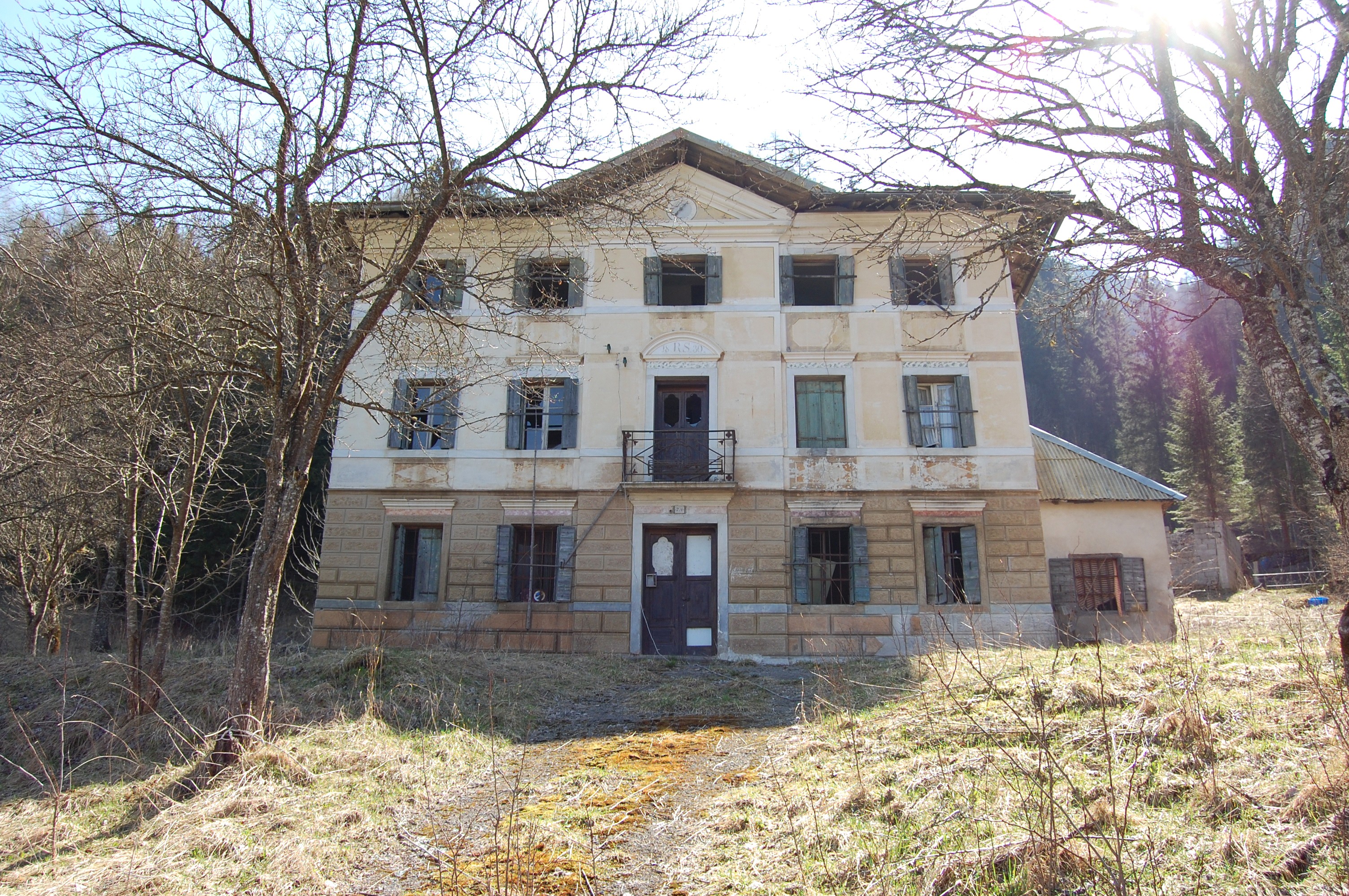 Villa Caneva e viale d'accesso (VILLA) - PRIMIERO SAN MARTINO DI CASTROZZA (TN) 