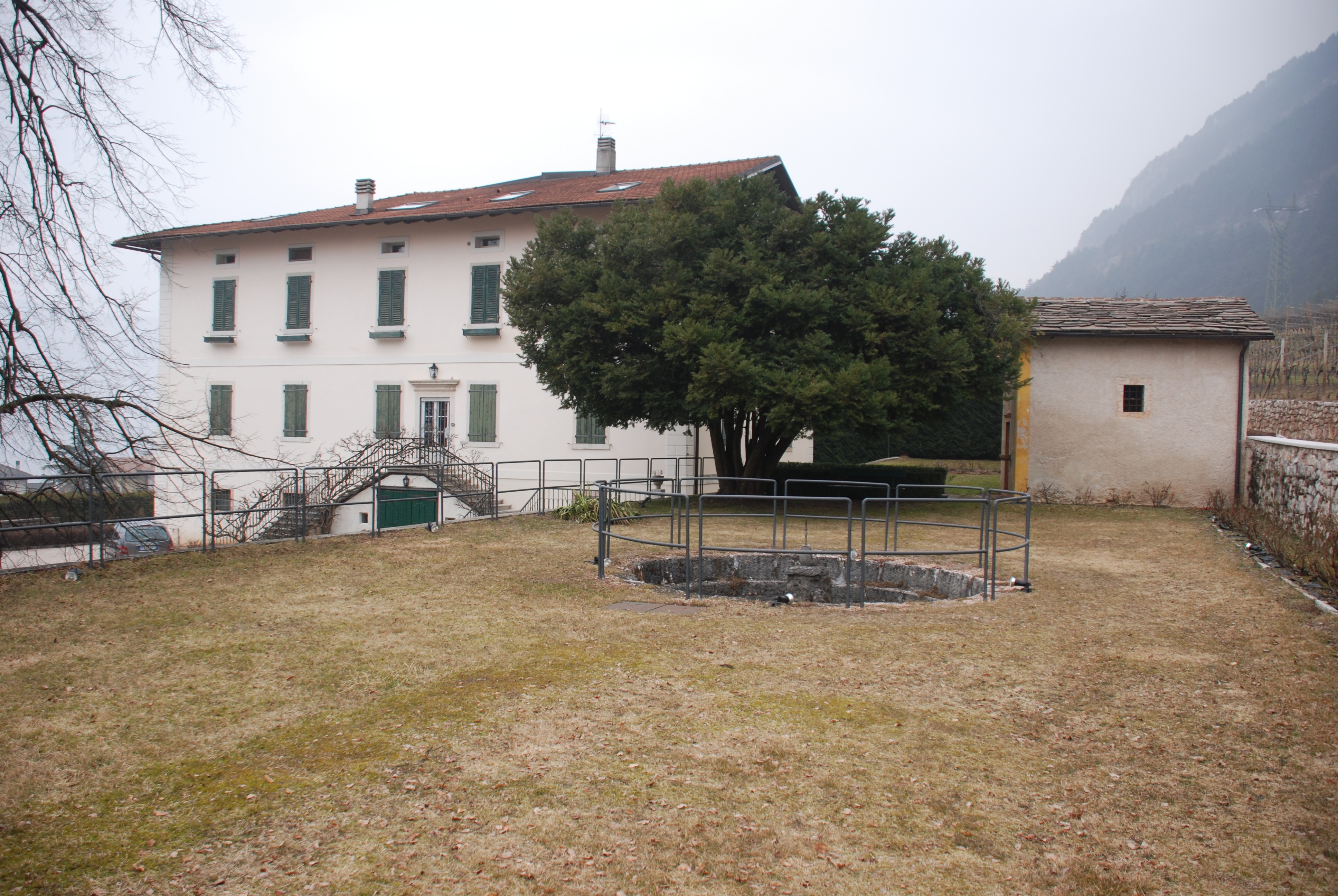 Villa Taxis de Bordonia e Valnigra con cappella di S. Leonardo e parco (VILLA) - TRENTO (TN) 