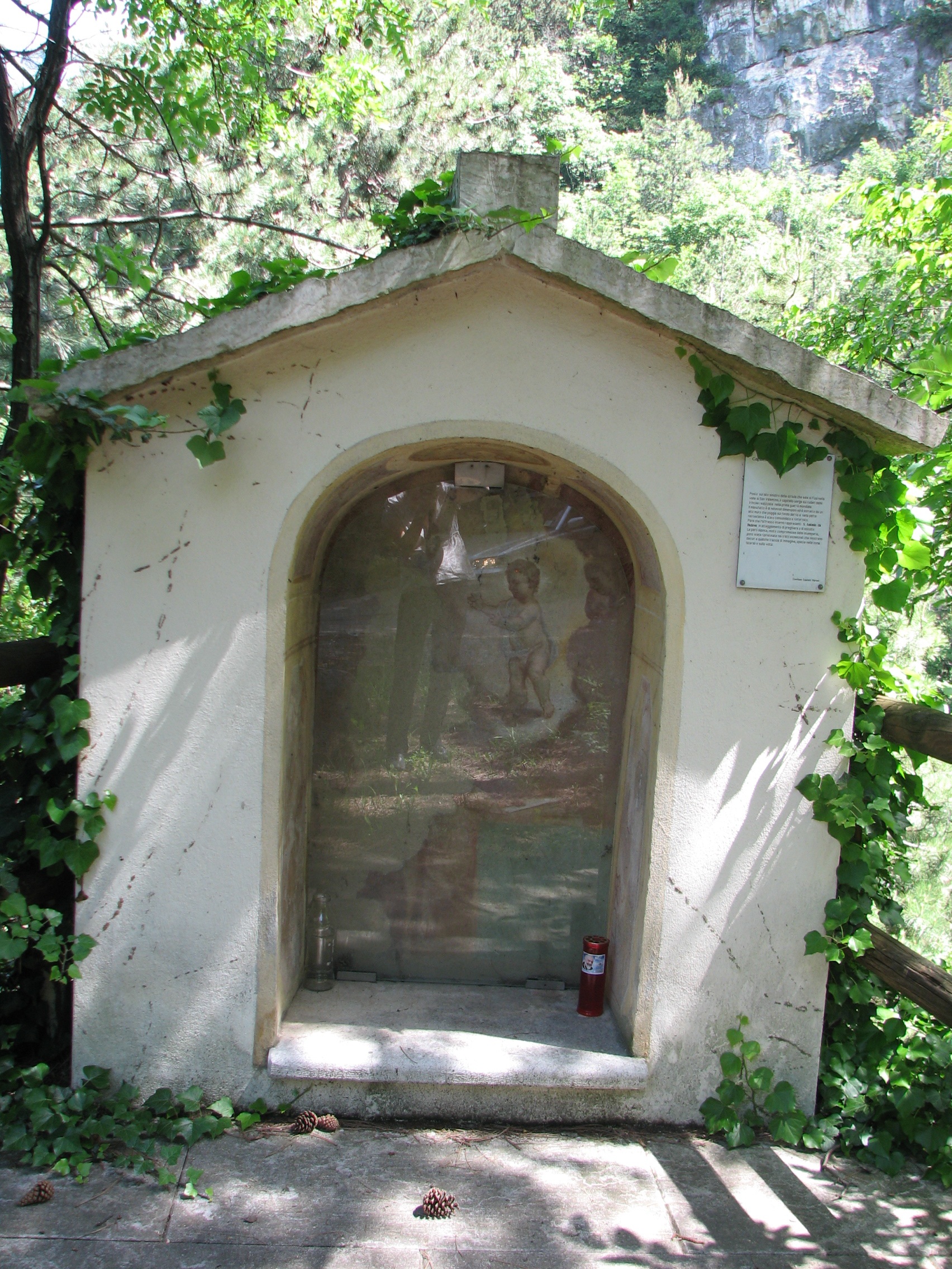 Edicola di S. Antonio da Padova su parte della p.f. 2941/2 CC. Ala (EDICOLA) - ALA (TN) 