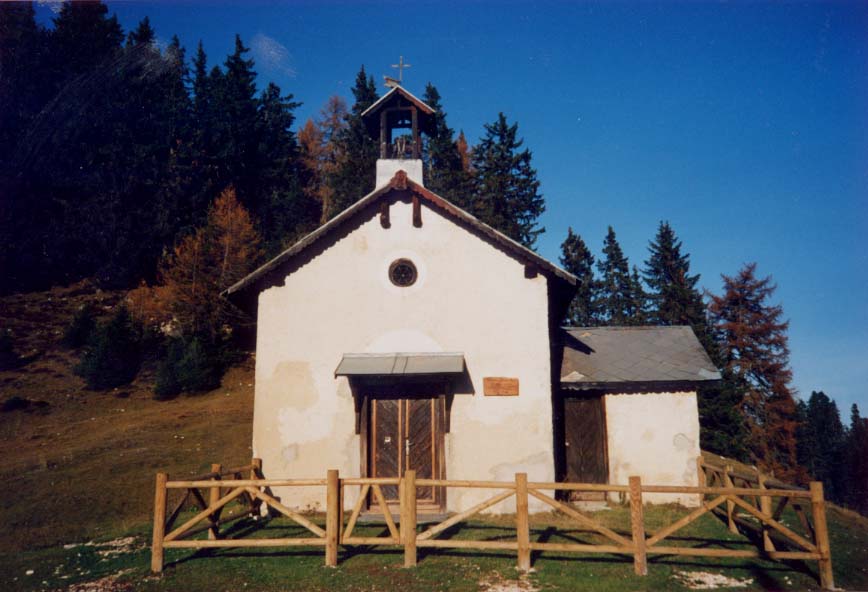 Chiesetta a Malga Roen (CHIESA) - AMBLAR-DON (TN) 