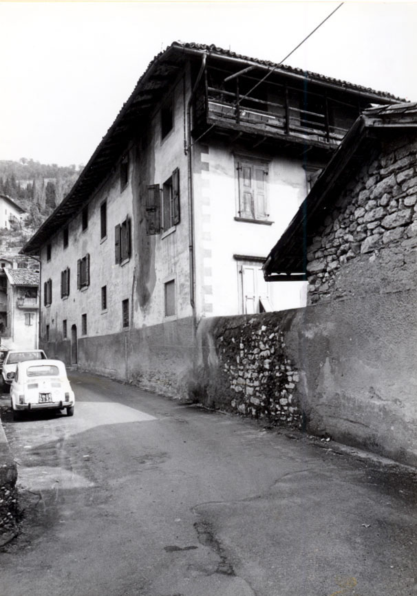 Casa pp.ed. 252/1; 252/2 CC. Romarzollo (CASA) - ARCO (TN) 