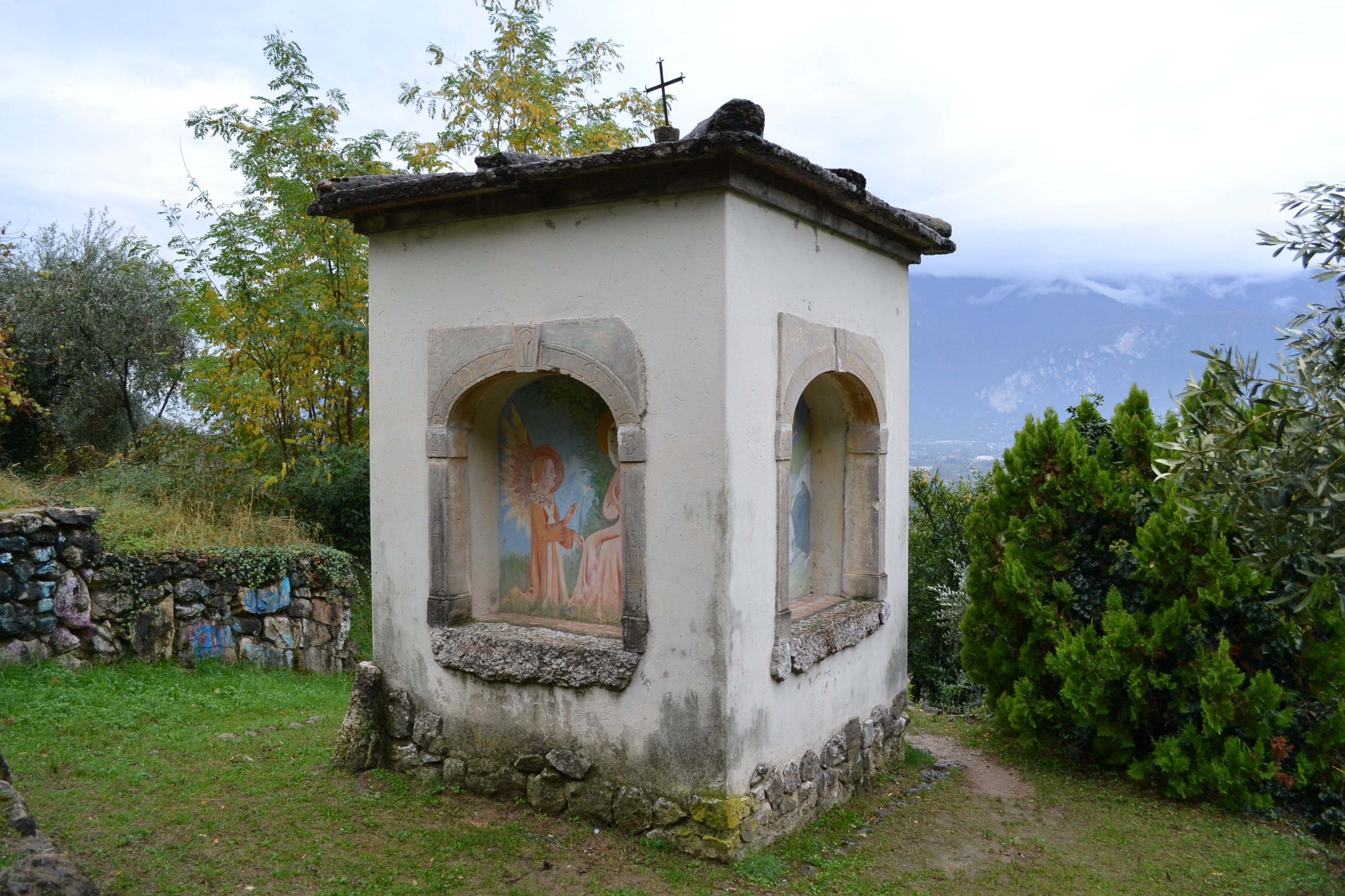 Edicola delle Quattro facce in località Gambor (EDICOLA) - ARCO (TN) 