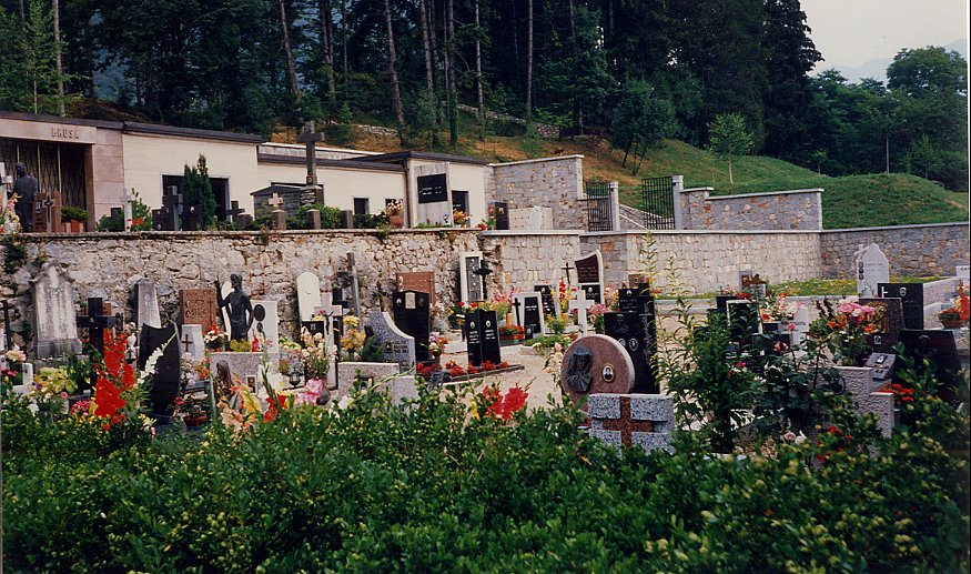 Cimitero di Bezzecca (CIMITERO) - LEDRO (TN) 