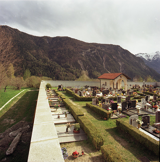 Accesso carraio est al Cimitero di Bieno (PERTINENZA) - BIENO (TN) 
