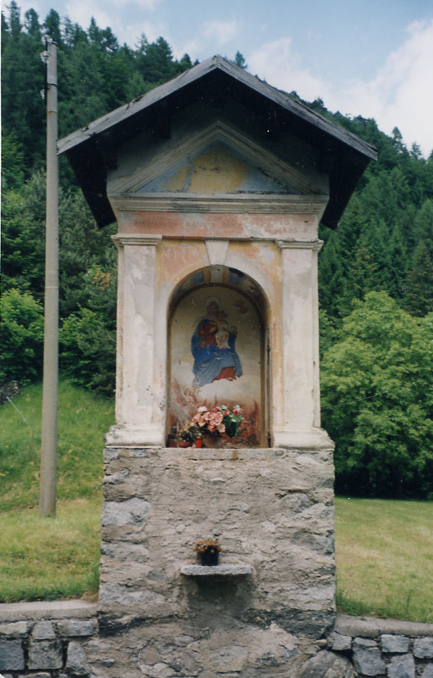 Edicola sacra su parte della p.f. 2783 CC. Bondo (EDICOLA) - SELLA GIUDICARIE (TN) 