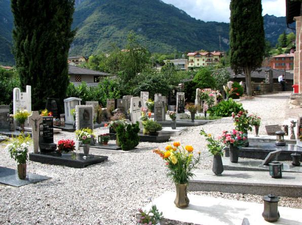 Nucleo antico del cimitero di Ville del Monte (CIMITERO) - TENNO (TN) 