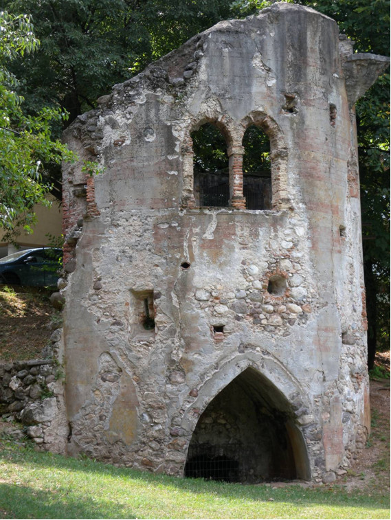 Castelletto e parte del parco delle Bastie pp.ed. 459/10; 1673; 1674 C.C. Ala (TORRE) - ALA (TN) 