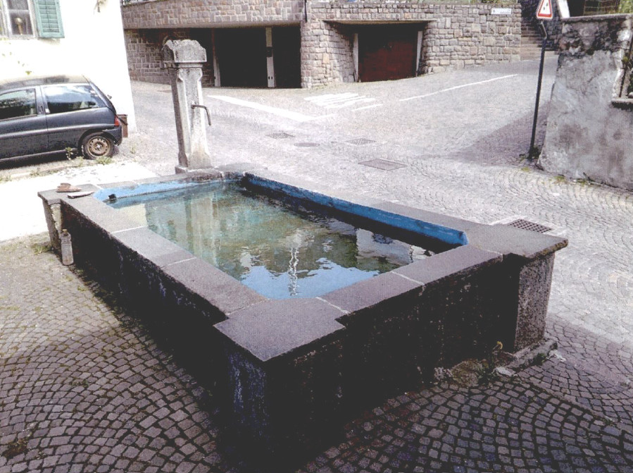 Fontana di Via Stava a Tesero (FONTANA) - TESERO (TN) 