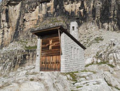 Chiesetta al Redentore presso i rifugi Tosa e Pedrotti p.ed. 1187 C.C. San Lorenzo (CHIESA) - SAN LORENZO DORSINO (TN) 