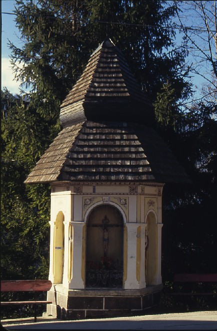 Edicola del Crocifisso e S. Giovanni Bosco (EDICOLA) - CANAL SAN BOVO (TN) 