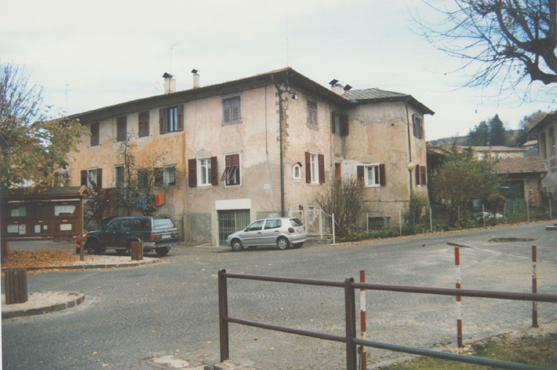 Casa pp.ed. 79/1; 79/4 CC. Cavareno (CASA) - CAVARENO (TN) 