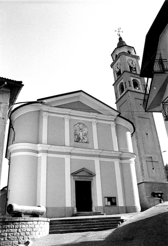 Chiesa di S. Lorenzo martire e campanile (CHIESA) - CINTE TESINO (TN) 