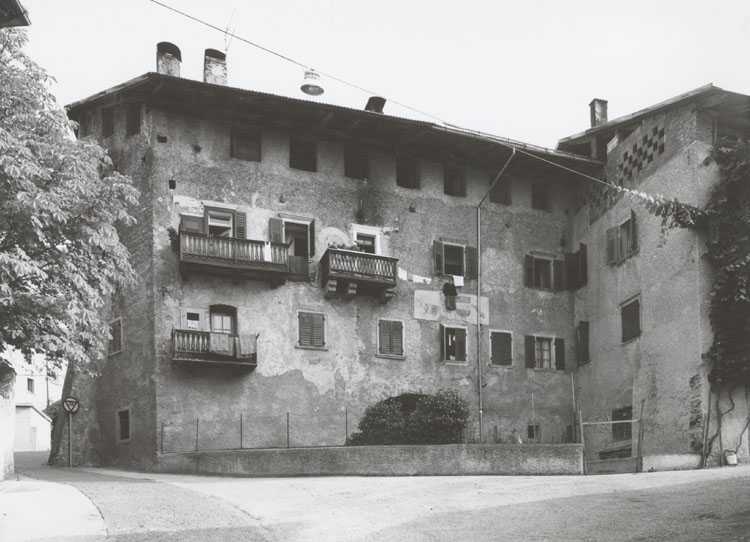 Palazzo Nero (PALAZZO) - PREDAIA (TN) 