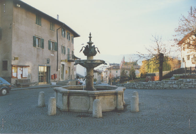Fontana delle Oche (FONTANA) - PREDAIA (TN) 