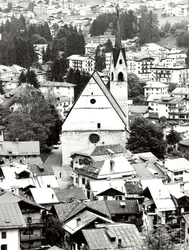 Chiesa di Santa Maria Assunta e sagrato (CHIESA) - PRIMIERO SAN MARTINO DI CASTROZZA (TN) 