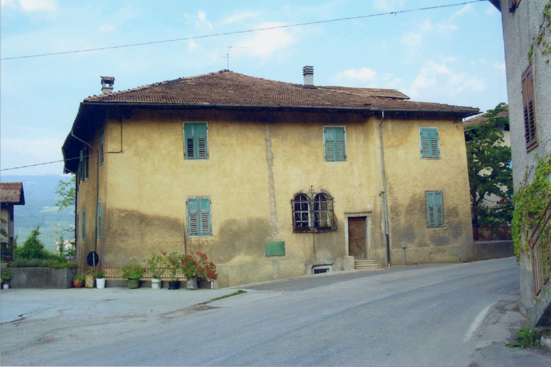 Casa pp.ed. 17; 337; 338; 339 CC. Flavon (CASA) - CONTA' (TN) 