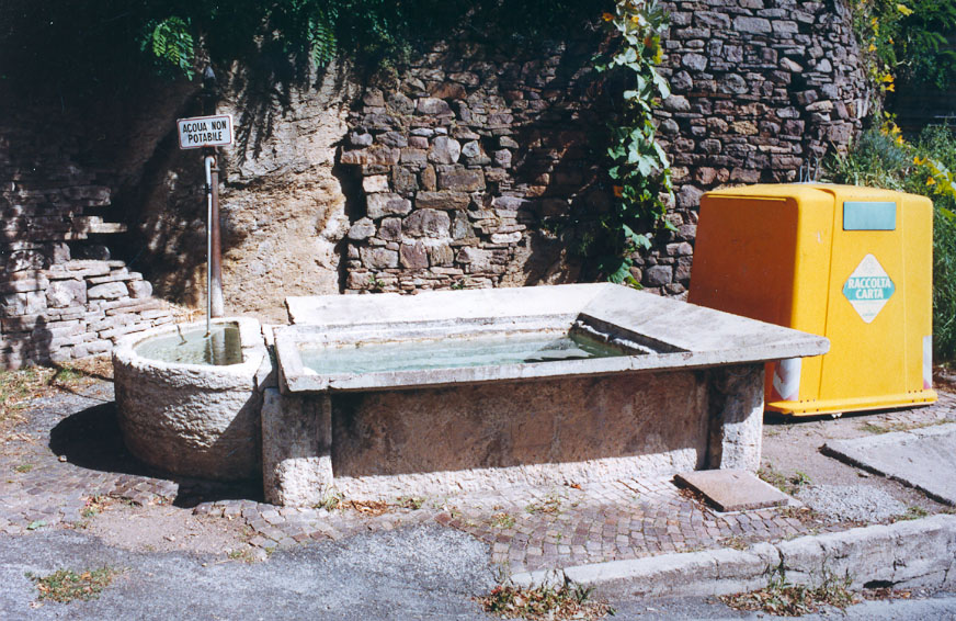 Fontana "Pozzat" su parte della p.ed. 295 CC. Fornace (FONTANA) - FORNACE (TN) 