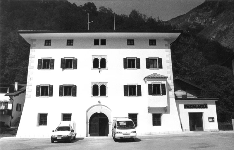 Municipio (casa del Dazio) (PALAZZO) - GRIGNO (TN) 