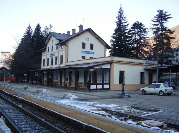 Stazione ferroviaria di Levico Terme (STAZIONE) - LEVICO TERME (TN) 