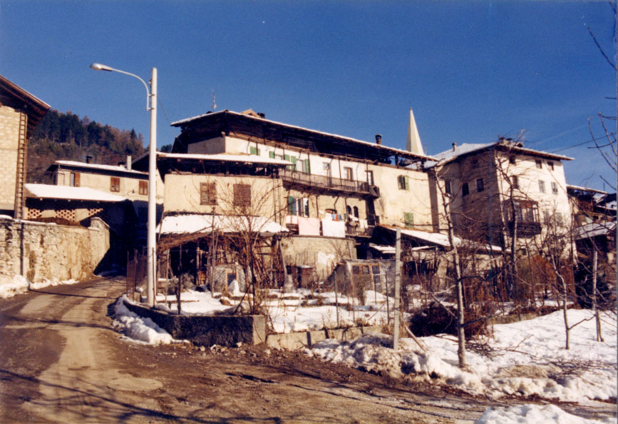 Casa p.ed. 21/1 CC. Preghena (CASA) - LIVO (TN) 