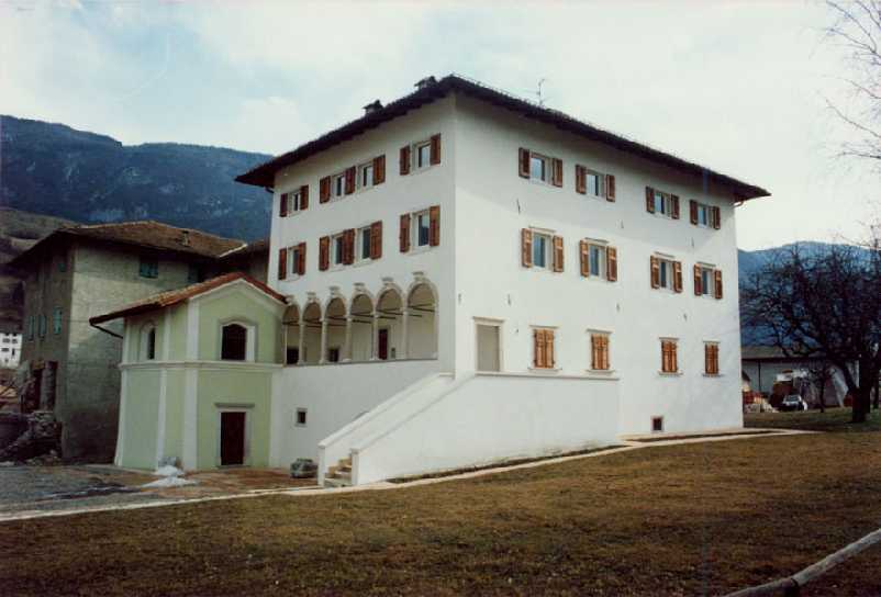 Casa Carli e Cappella di S. Luigi Gonzaga (CASA) - COMANO TERME (TN) 