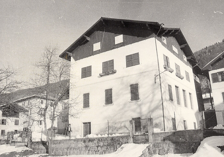 Ex scuola elementare p.ed. 75 CC. Massimeno 1 (SCUOLA) - MASSIMENO (TN) 