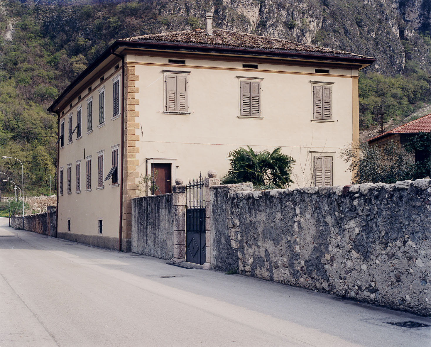 Casa p.ed. 140 CC. Mezzocorona (CASA) - MEZZOCORONA (TN) 