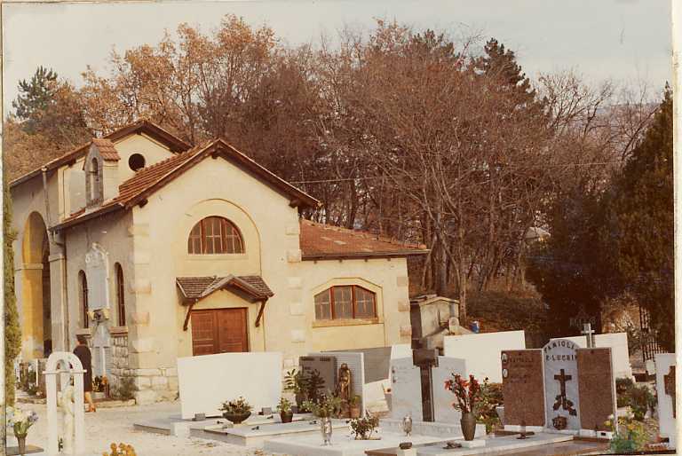 Cimitero di Mezzocorona con viale di accesso (CIMITERO) - MEZZOCORONA (TN) 