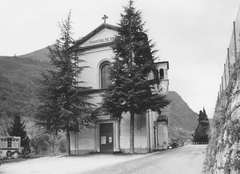Chiesa di S. Antonio Abate con sagrato (CHIESA) - LEDRO (TN) 