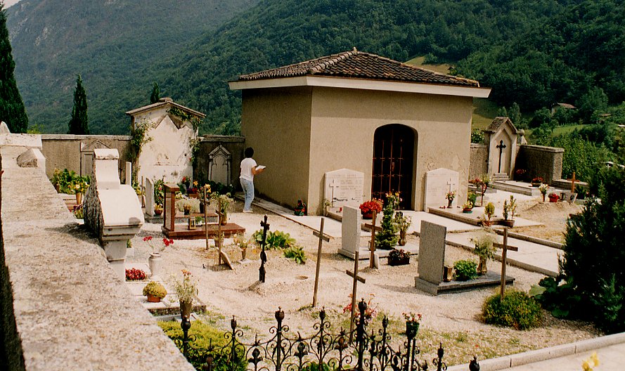 Cimitero p.f. 364 CC. Prè (CIMITERO) - LEDRO (TN) 