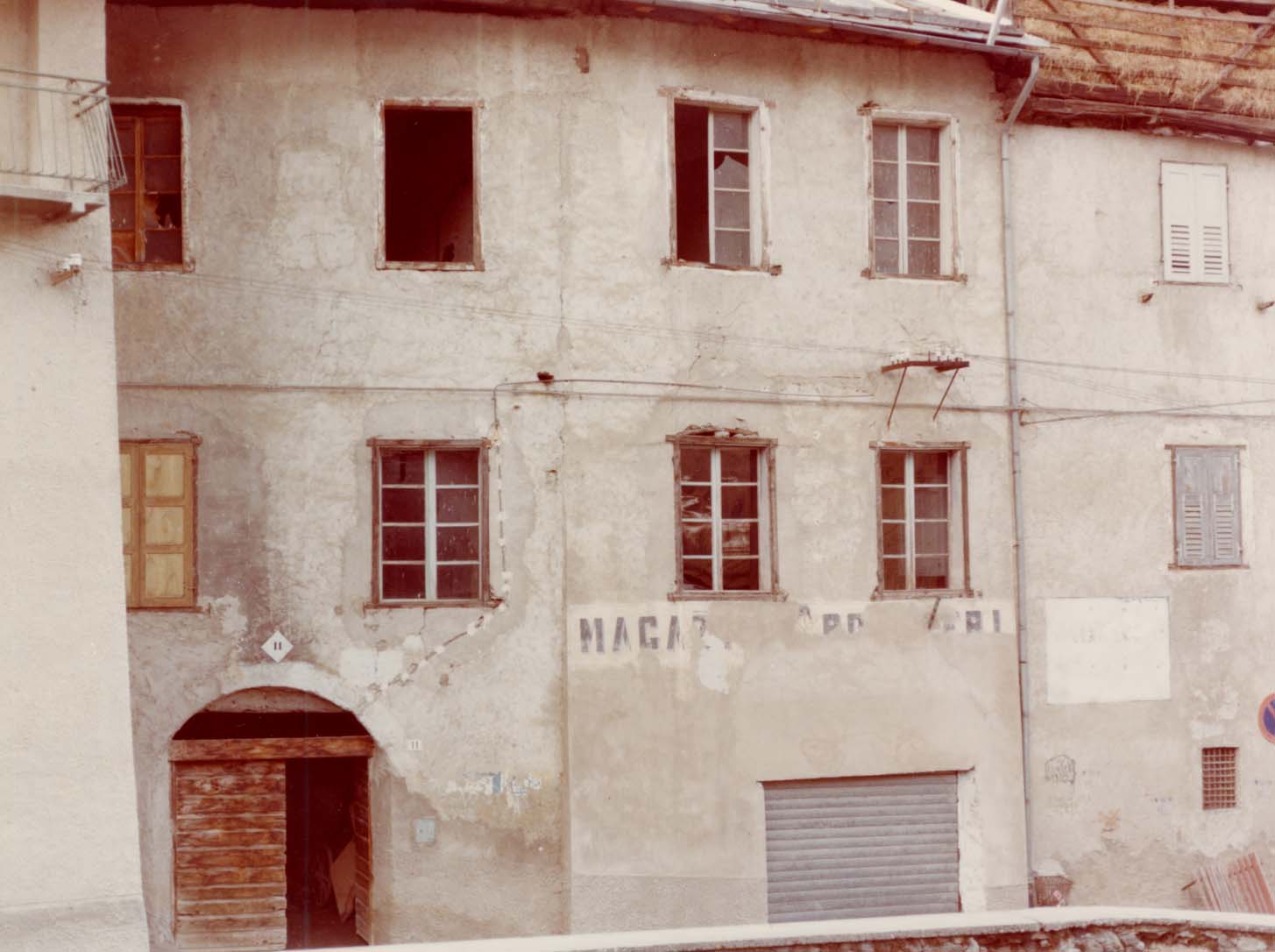 Ex scuola elementare p.ed. 20 CC. Monclassico (SCUOLA) - DIMARO FOLGARIDA (TN) 