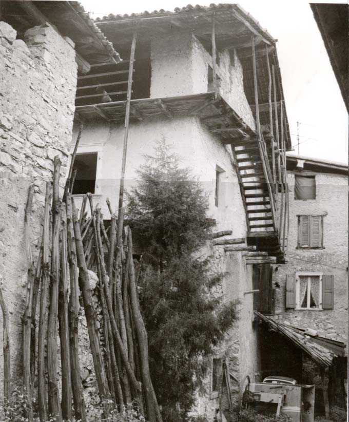 Casa p.ed. 723/1 CC. Mori (CASA) - MORI (TN) 