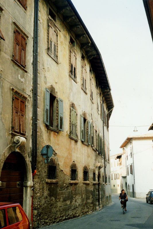 Casa p.ed. 317/1 CC. Mori (CASA) - MORI (TN) 