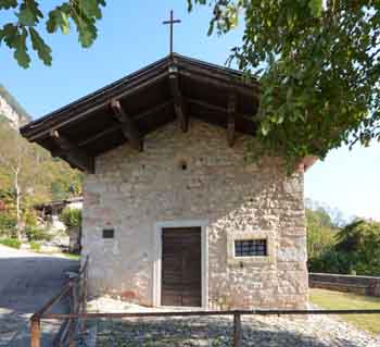 Chiesa di S. Tomaso (CHIESA) - MORI (TN) 