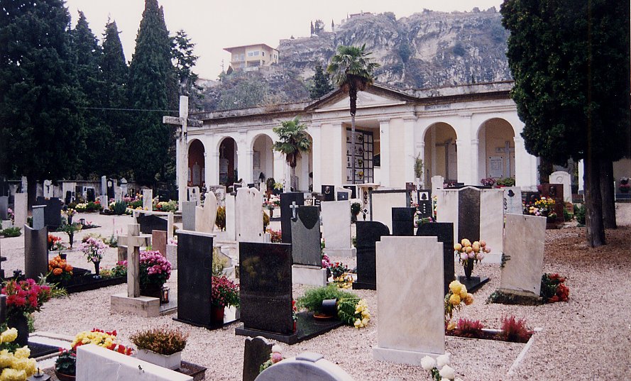Parte antica del Cimitero di Torbole (CIMITERO) - NAGO-TORBOLE (TN) 