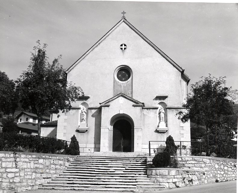 Chiesa della Dedicazione di S. Michele Arcangelo (Parrocchiale nuova) (CHIESA) - RONZO-CHIENIS (TN) 