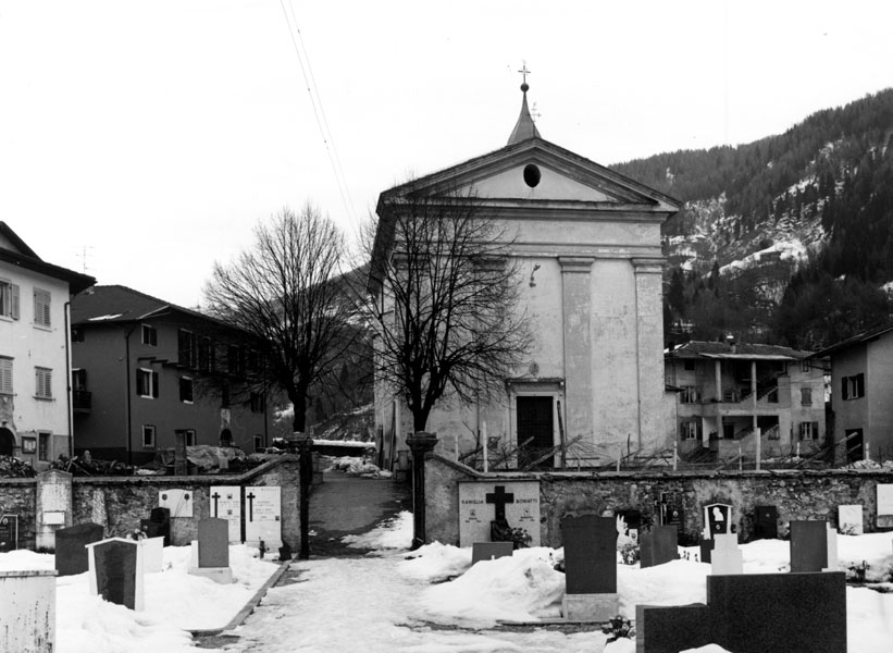 Chiesa di S. Rocco pellegrino con sagrato (CHIESA) - PERGINE VALSUGANA (TN) 