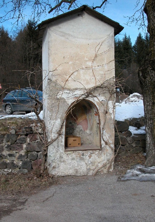 Edicola votiva presso maso Slaifer (EDICOLA) - PERGINE VALSUGANA (TN) 