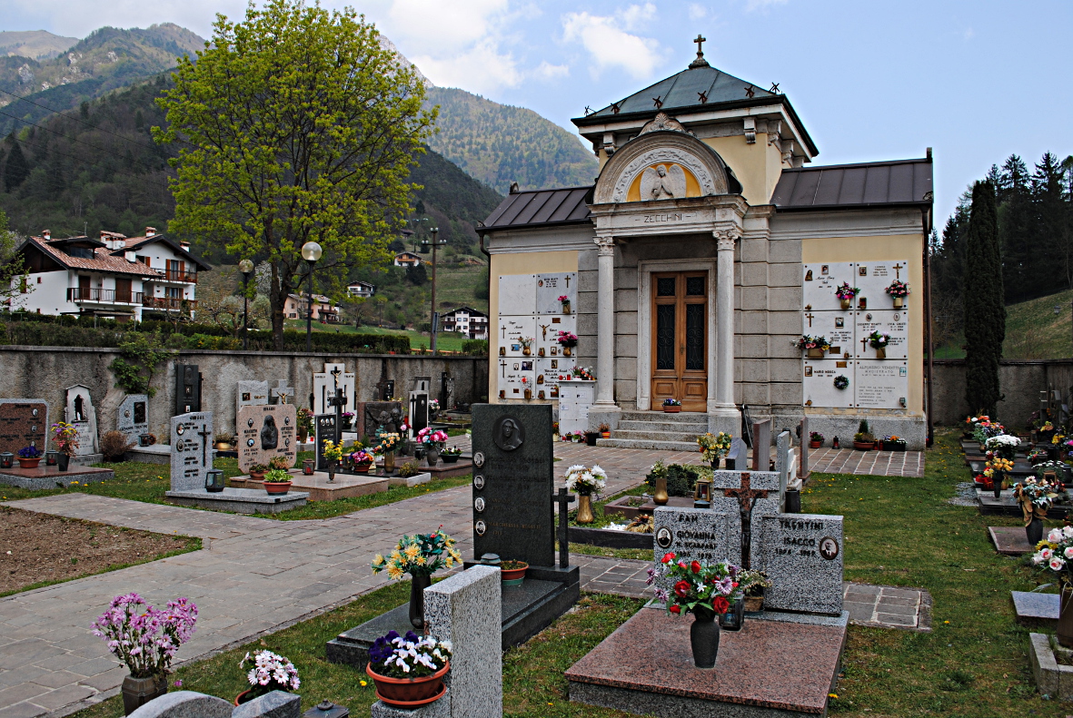 Cimitero di Mezzolago (CIMITERO) - LEDRO (TN) 