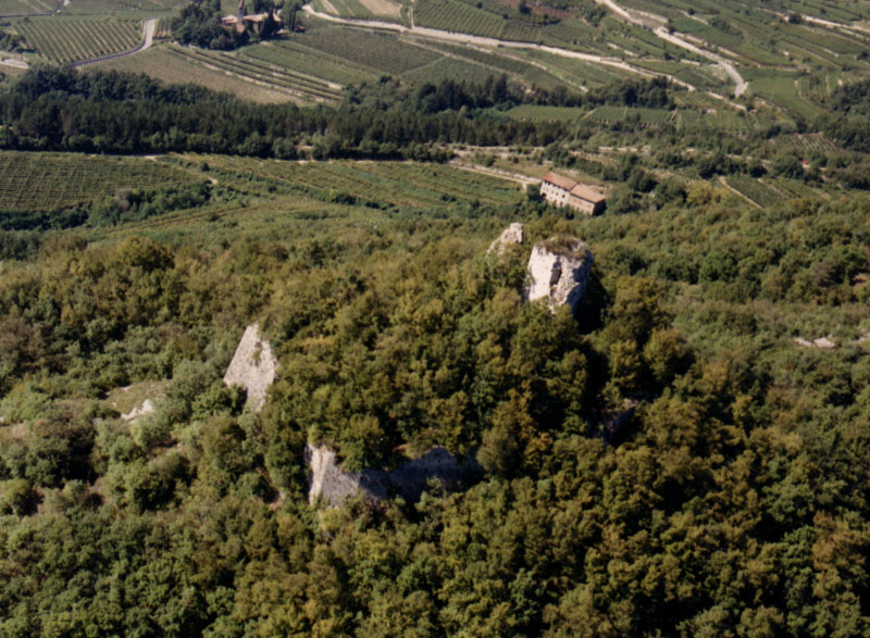 Castel Barco ruderi (CASTELLO) - POMAROLO (TN) 