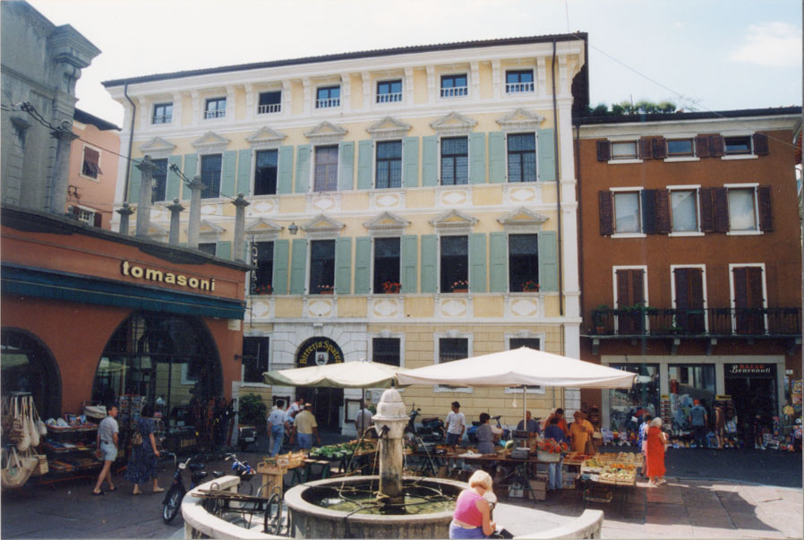 Palazzo Menghin (PALAZZO) - RIVA DEL GARDA (TN) 