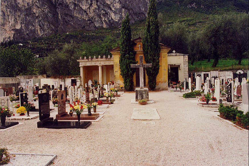 Cimitero di Varone (CIMITERO) - RIVA DEL GARDA (TN) 