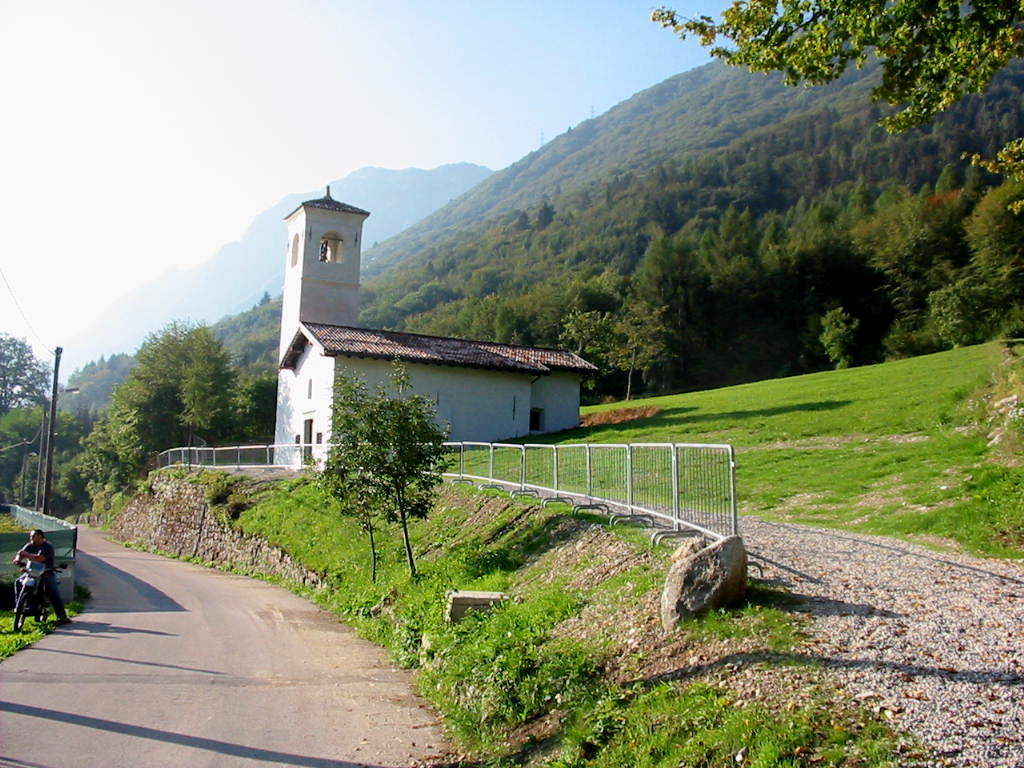 Chiesa di S. Rocco vecchia con sagrato e pertinenze (CHIESA) - RIVA DEL GARDA (TN) 