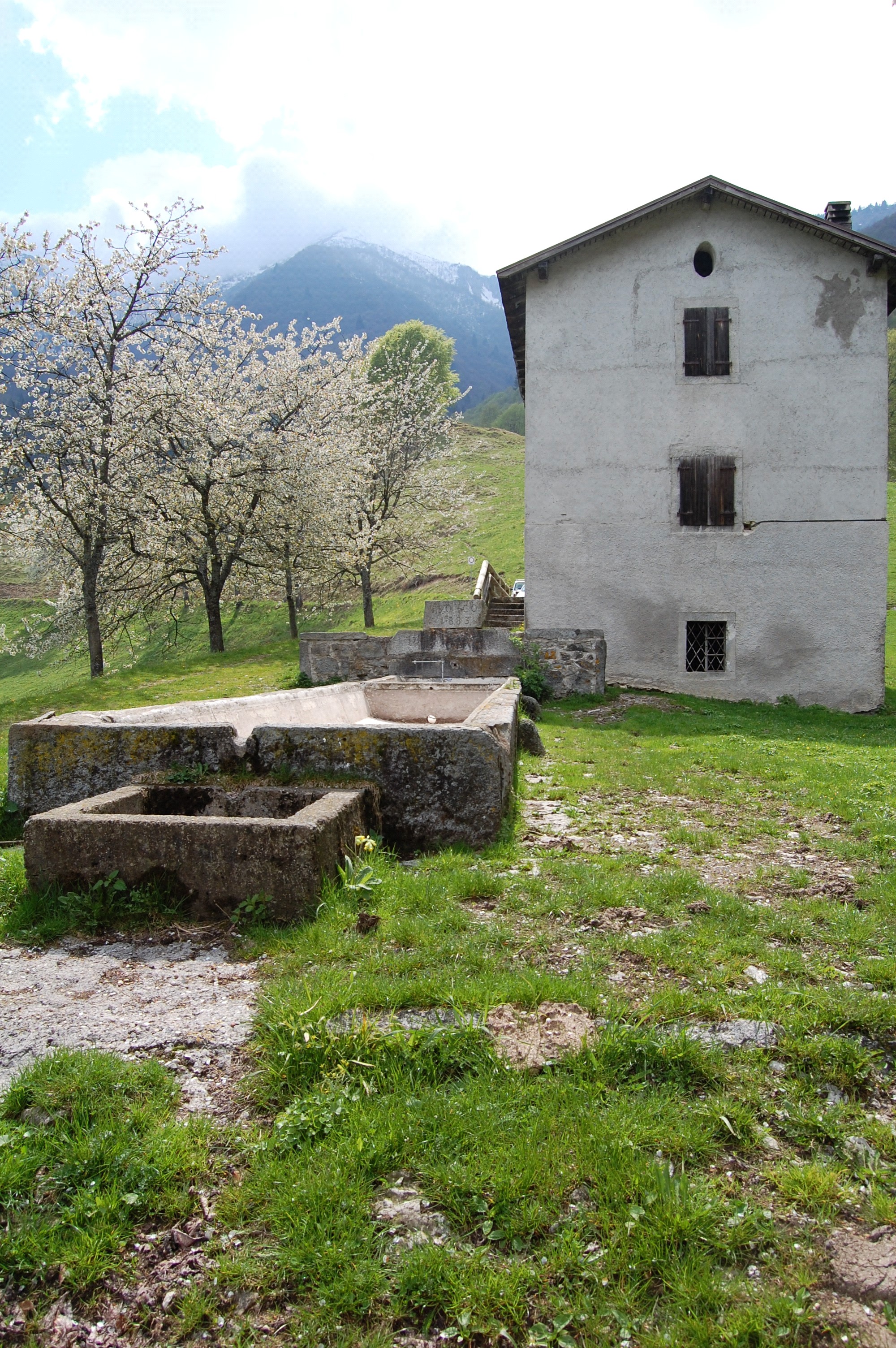 Fontana abbeveratoio p.f. 179/1 CC. Riva (FONTANA) - RIVA DEL GARDA (TN) 