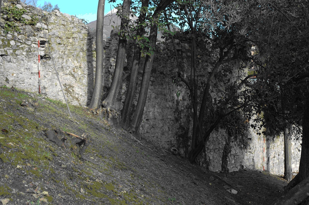 Tratto antica cinta muraria in Via Monte Oro a Riva del Garda (MURA) - RIVA DEL GARDA (TN) 