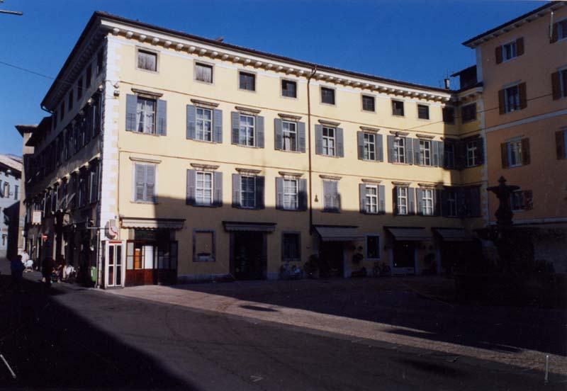 Casa con Torrione p.ed. 467 CC. Rovereto (CASA) - ROVERETO (TN) 