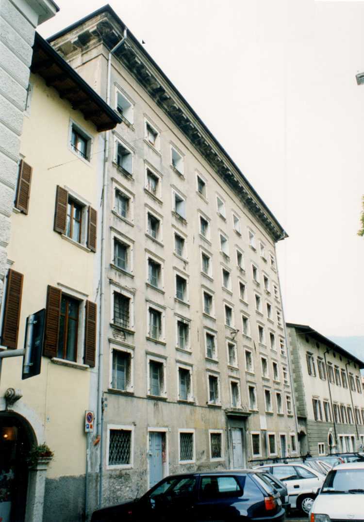 Casa pp.ed. 156; 158 CC. Rovereto (CASA) - ROVERETO (TN) 