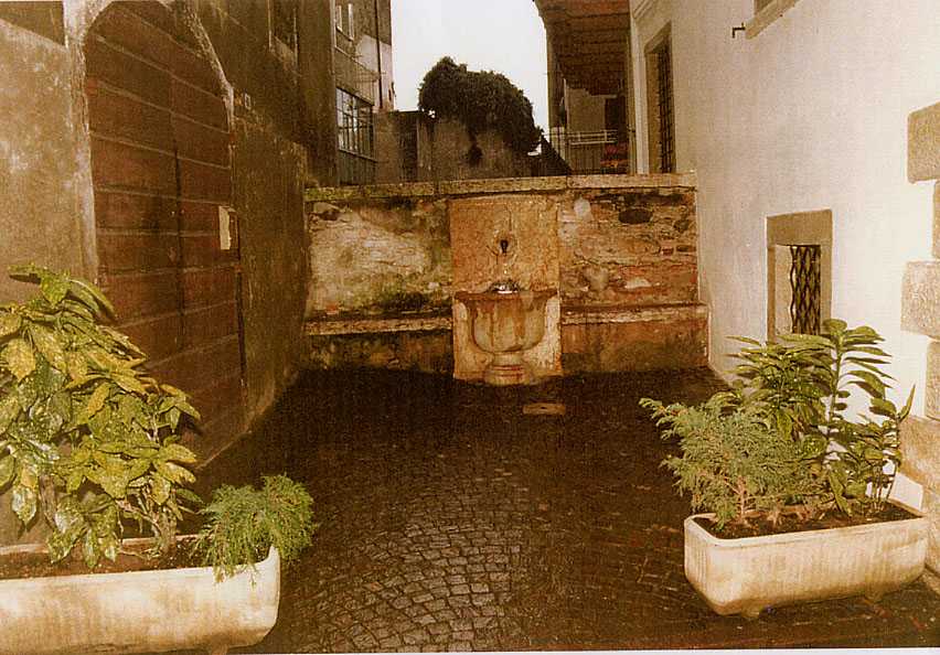 Fontana "Spina d'oro" su parte della p.f. 1949/3 cc. Rovereto (FONTANA) - ROVERETO (TN) 