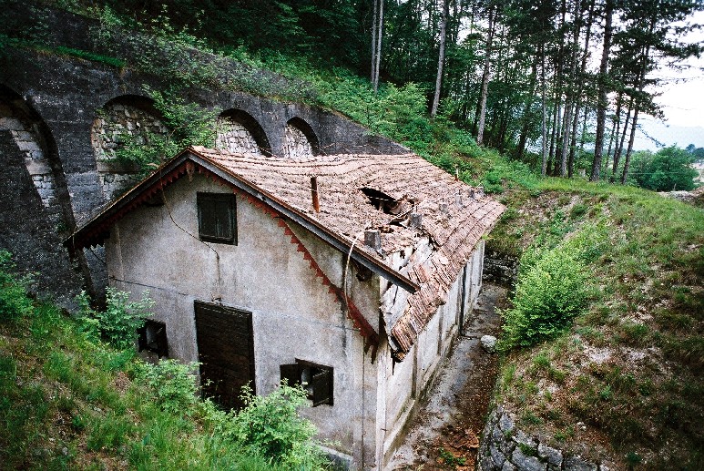 Complesso ex polveriera di Marco - Casamatta n. 1 e terrapieni limitrofi (POLVERIERA) - ROVERETO (TN) 