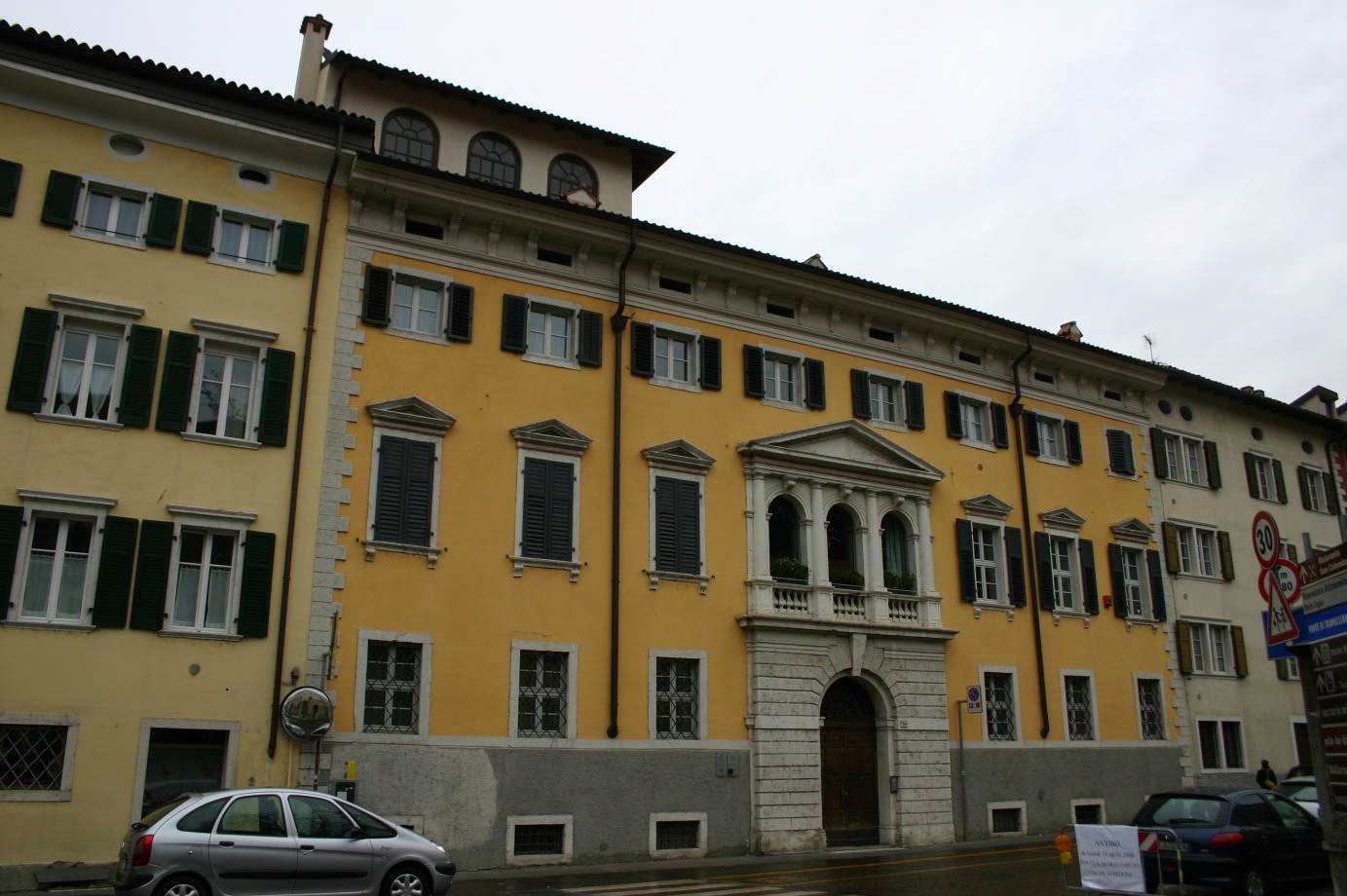 Ex azienda serica Colle Masotti con Palazzo Larcher Fogazzaro (CASA) - ROVERETO (TN) 